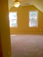 Large master, ceiling fan, 2 closets